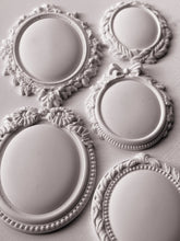 Load image into Gallery viewer, Iron Orchid Design Vintage Brooches Mould