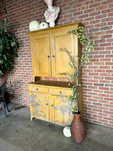 Load image into Gallery viewer, Golden vintage cupboard