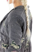 Load image into Gallery viewer, Hi low butterfly jacket side view
