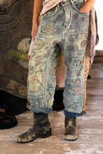 Load image into Gallery viewer, Magnolia Pearl Hommage Denims #723
