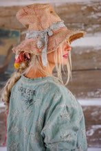 Load image into Gallery viewer, Magnolia Pearl Little Star Hermosa Sweatshirt Top 2421
