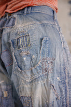 Load image into Gallery viewer, Magnolia Pearl Porter Denims Pants 884
