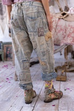 Load image into Gallery viewer, Magnolia Pearl Two Lambs Kalle Denims 841
