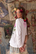 Load image into Gallery viewer, Magnolia Pearl Flor De La Pasión Viggo Tee 2238
