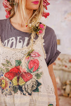 Load image into Gallery viewer, Magnolia Pearl Flor De La Pasión Petrina Tank 346
