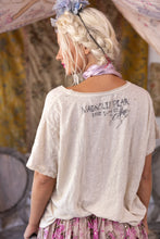 Load image into Gallery viewer, Magnolia Pearl Cocos Arrow Tee 2177
