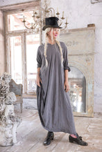 Load image into Gallery viewer, Magnolia Pearl Viggo Hoodie Tee Dress #1120
