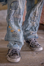 Load image into Gallery viewer, Magnolia Pearl Porter Denims Pants 884
