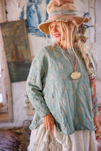 Load image into Gallery viewer, Magnolia Pearl Little Star Hermosa Sweatshirt Top 2421
