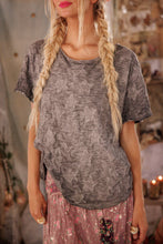 Load image into Gallery viewer, Magnolia Pearl Little Star Applique T Top 1991
