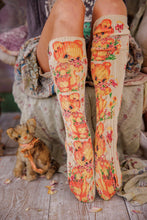 Load image into Gallery viewer, Magnolia Pearl Mister Sunshine Big Dipper Socks 145
