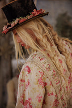 Load image into Gallery viewer, Magnolia Pearl Kitty Hyacinth Blouse Top 1260
