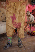 Load image into Gallery viewer, Magnolia Pearl Dragon Garçon Trousers 217
