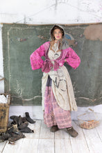 Load image into Gallery viewer, Quilted Lise Lotte Piano Shawl Jacket
