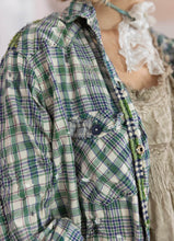 Load image into Gallery viewer, Plaid Kelly Western Shirt with pocket
