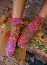 Load image into Gallery viewer, Magnolia Pearl Neon Leopard MP Socks
