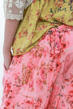 Load image into Gallery viewer, Floral Pasha Cargo Pant closeup rear
