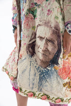 Load image into Gallery viewer, Magnolia Pearl Great spirits Kimono
